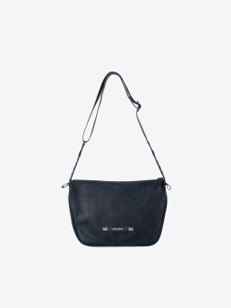 A2 dlx leather matt | black