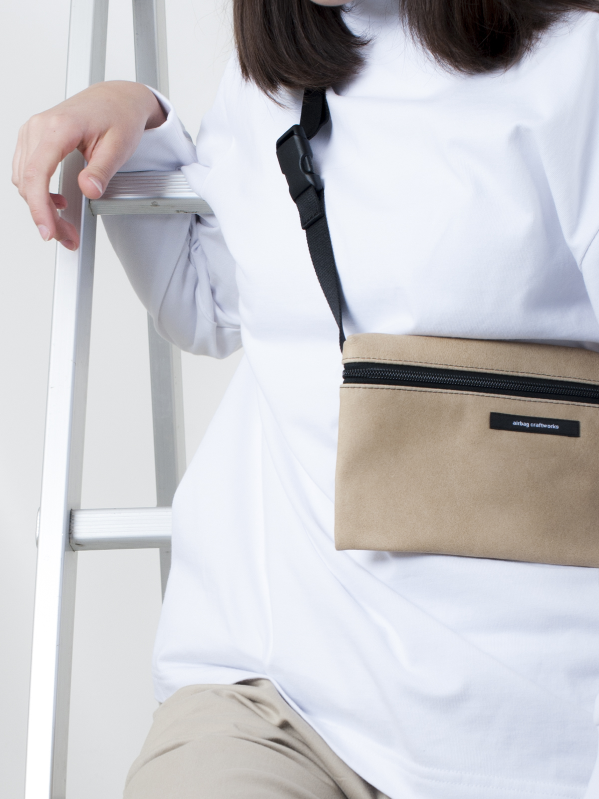 A2 dlx leather | velour beige